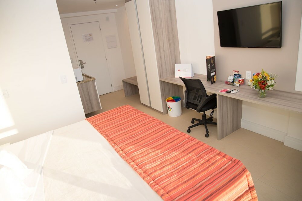 Фото Ramada by Wyndham Macae Hotel & Suites