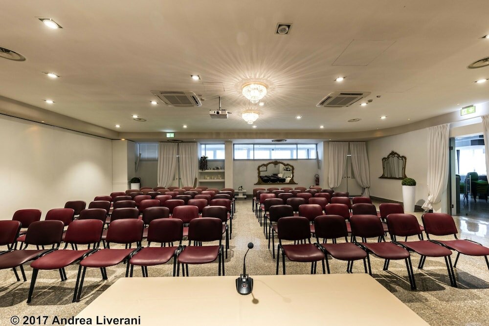 Фото Hotel Donatello Imola