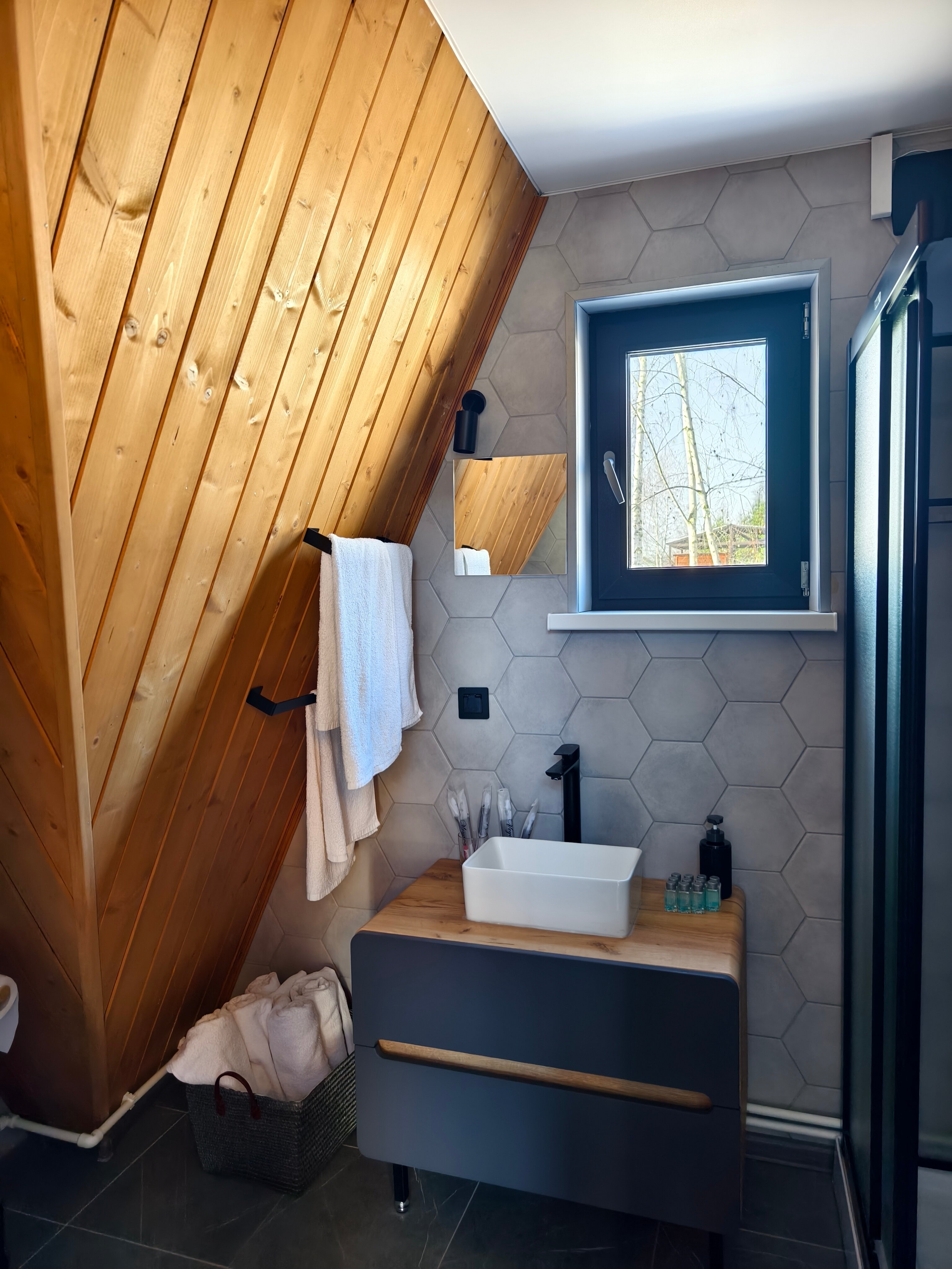 Фото A-Frame Family