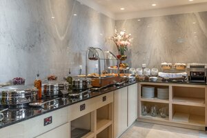 Гостиница Qamar Hotel Jeddah