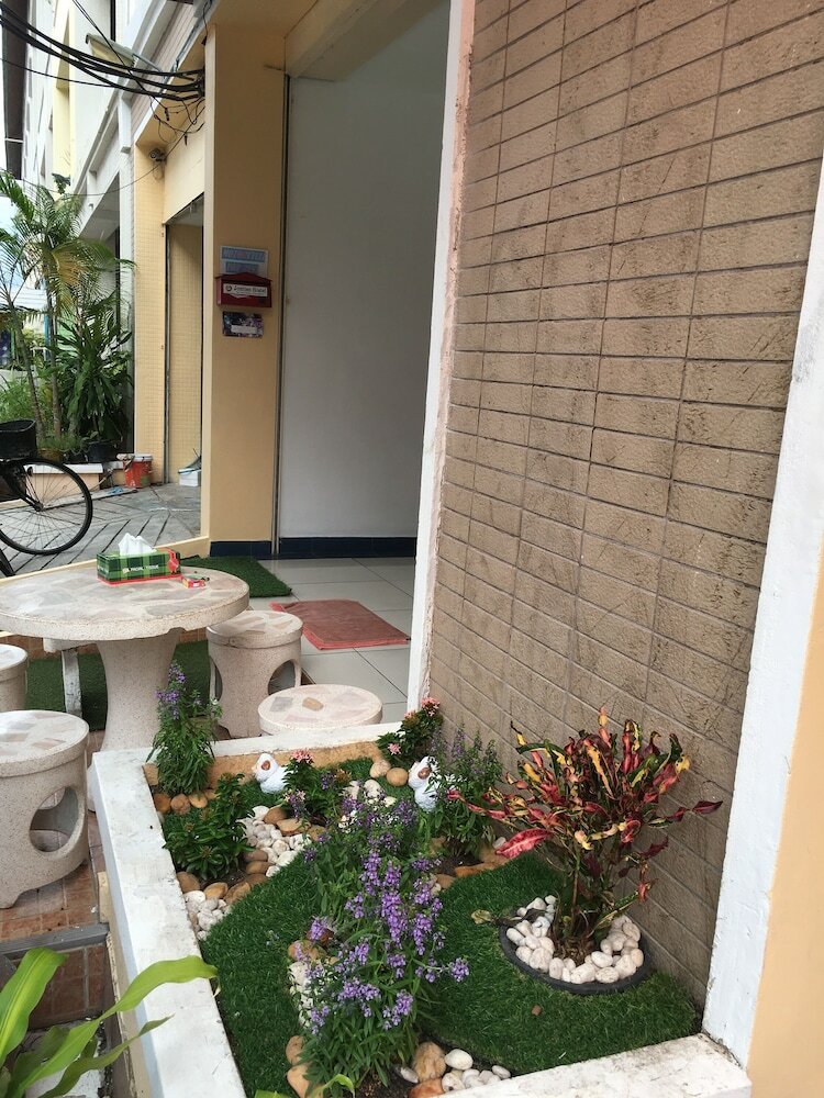 Фото Jomtien Hostel