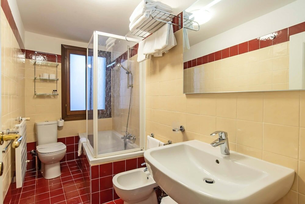 Фото Hotel La Fenice Et Des Artistes