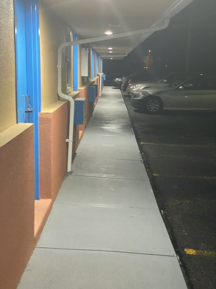 Фото Scottish Inns