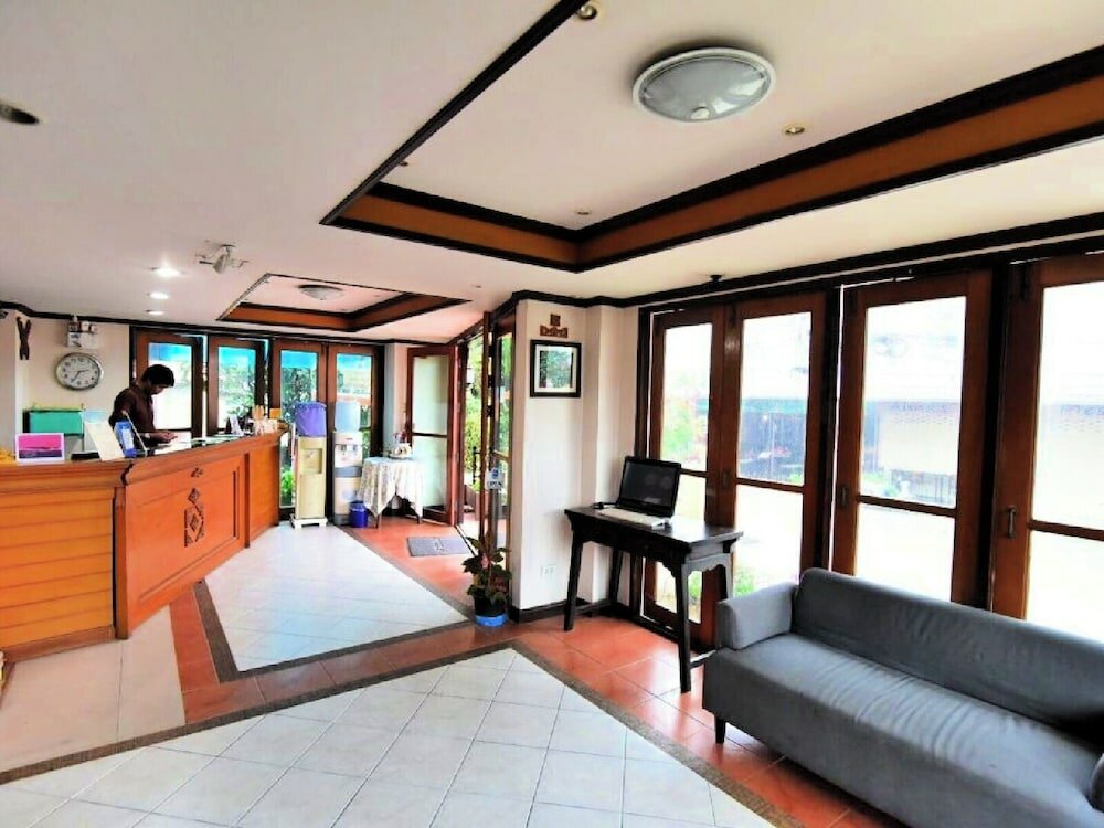 Фото Narawan Hotel