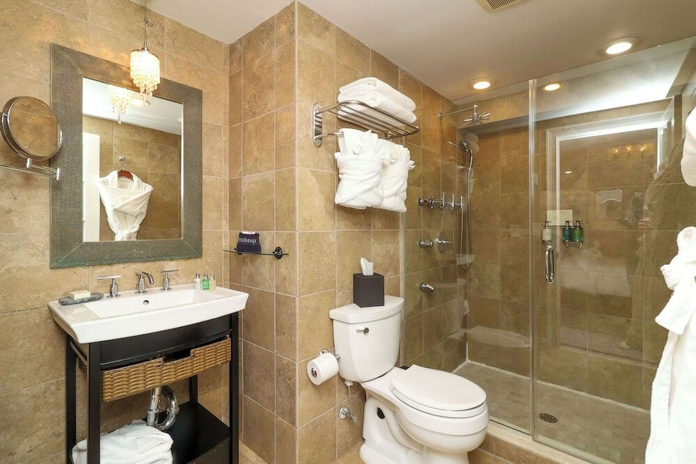 Фото The Peacock Inn, Ascend Hotel Collection