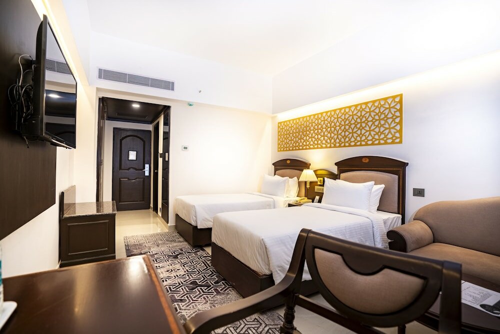 Фото Ambica Empire