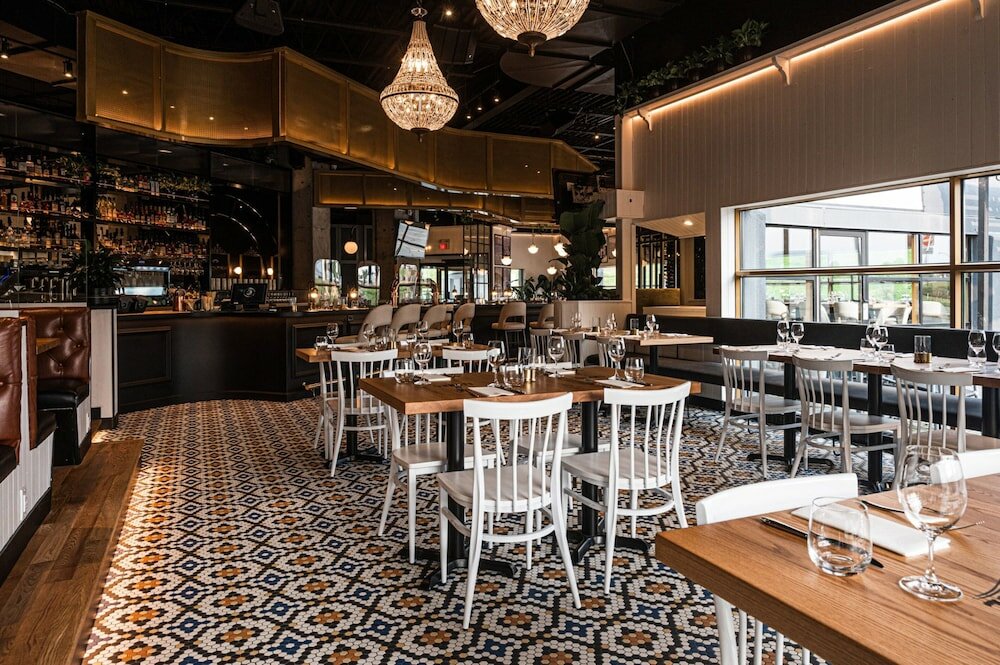 Фото Holiday Inn Laval Montreal