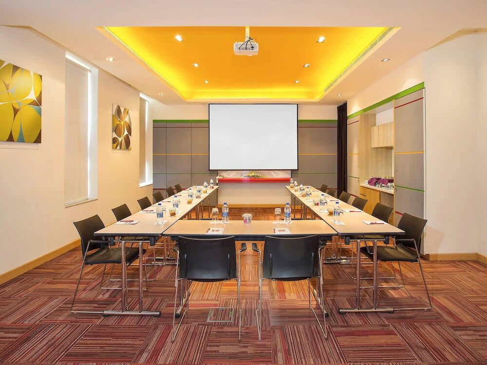 Фото ibis Bengaluru Hosur Road Hotel