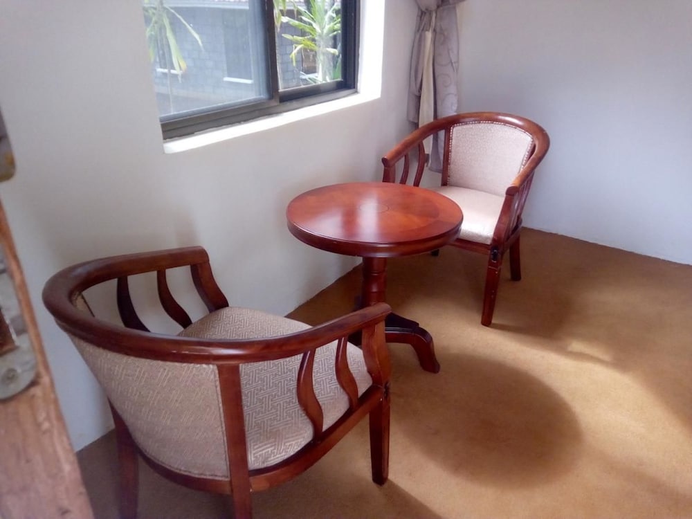 Фото Green Hills Lodge