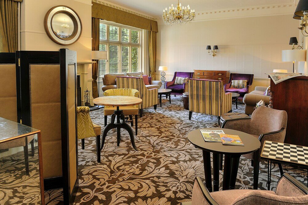 Фото The Crown Manor House Hotel