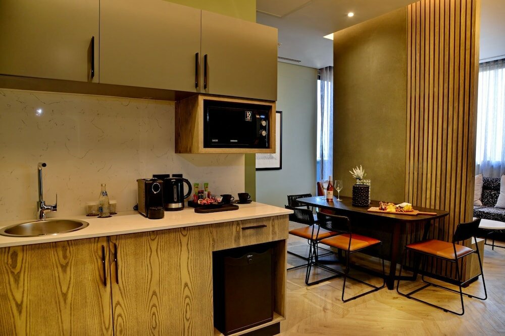 Фото Courtyard Hotel Waterfall City