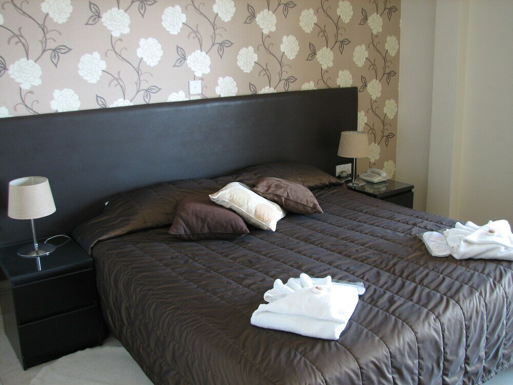 Фото Hill View Restaurant & Apartments