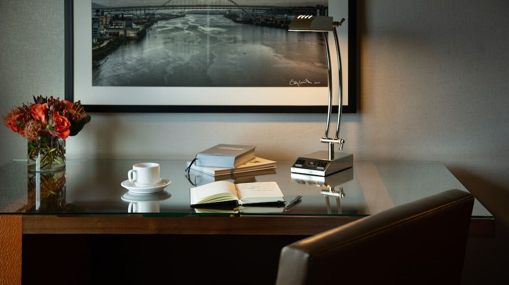 Фото The Paramount Hotel