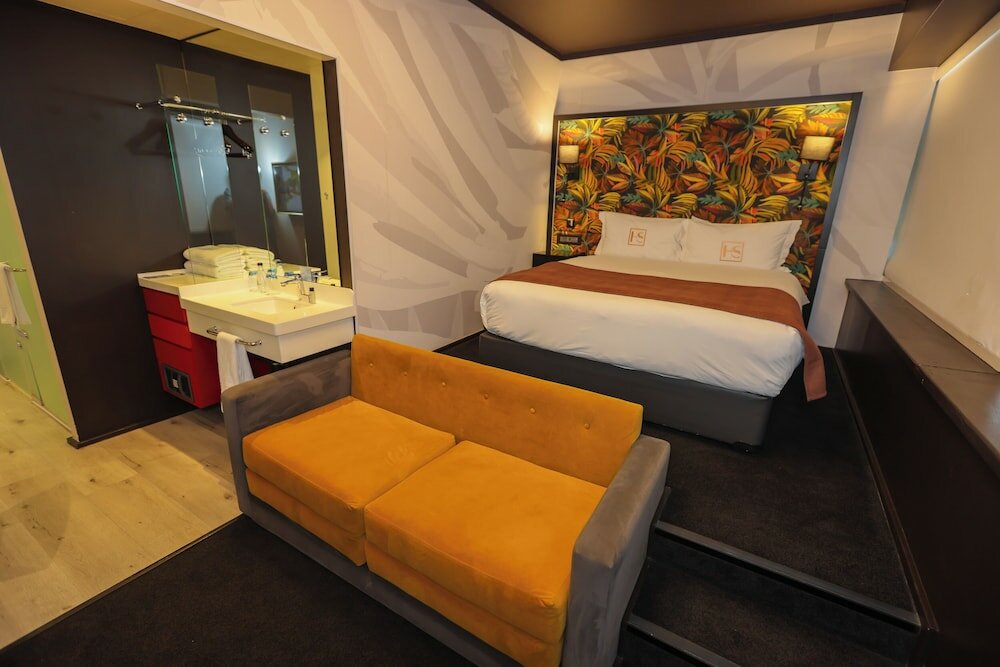 Фото Hotel Sky Cape Town