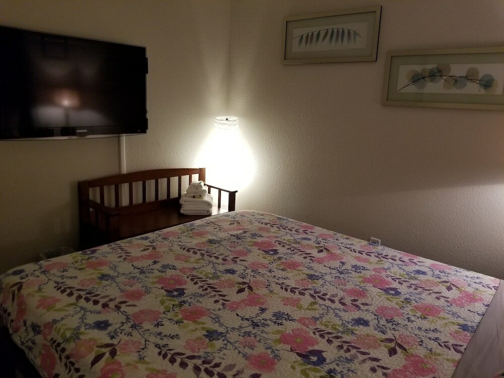 Фото Advantage Court