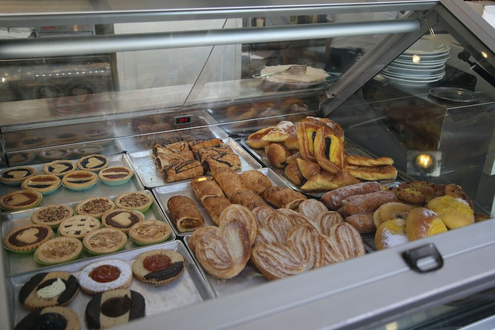 Фото Biancoreroma B&b