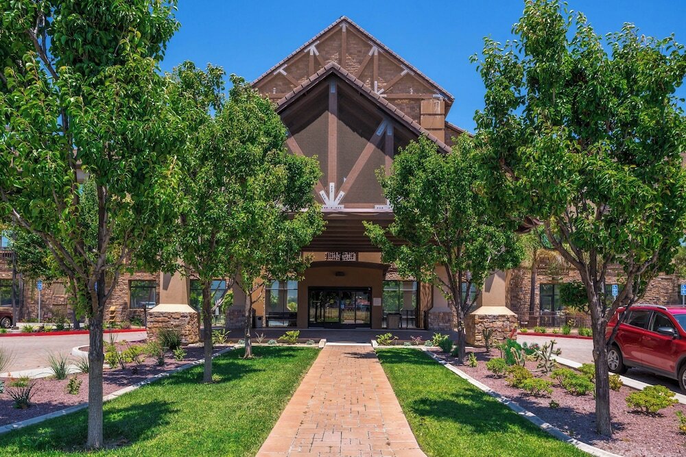 Фото Springhill Suites by Marriott Temecula Wine Country