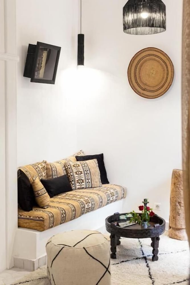 Фото Riad al Rimal