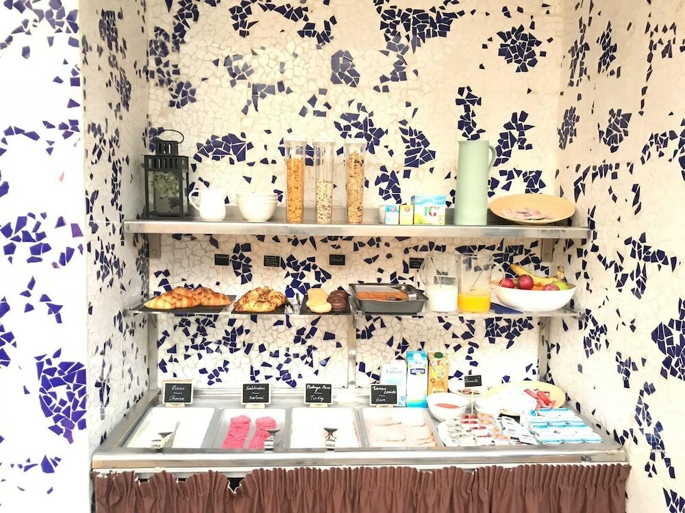 Фото You & Co. J. Botánico Boutique