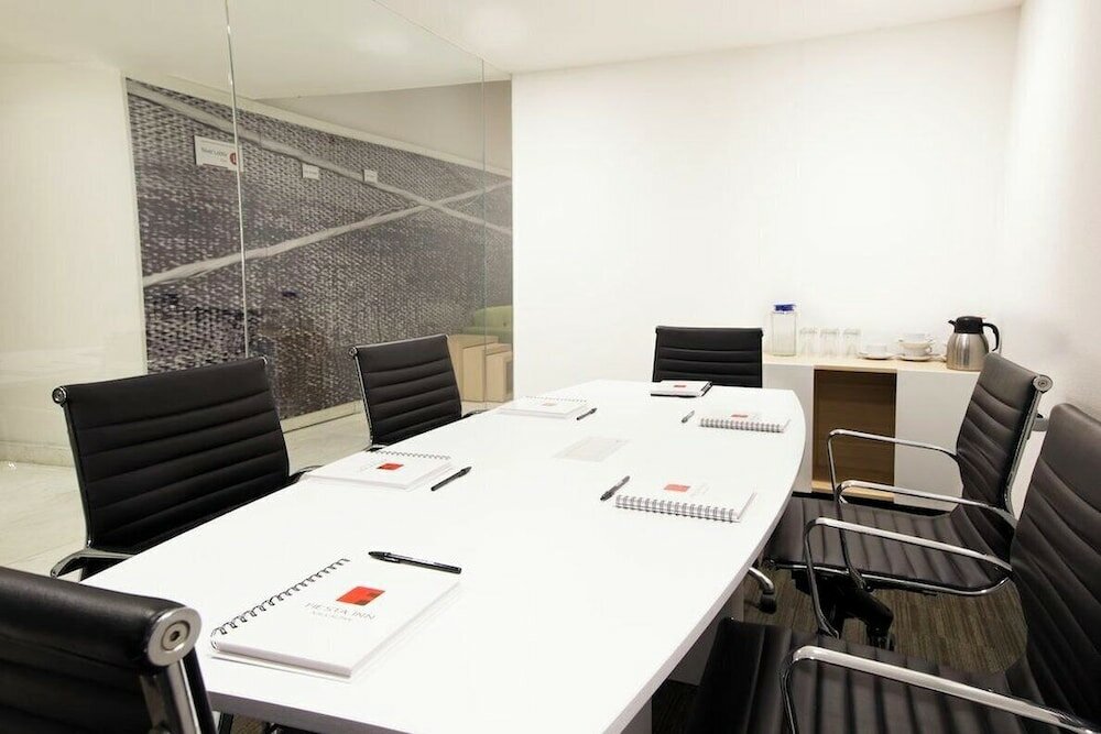 Фото Fiesta Inn Naucalpan