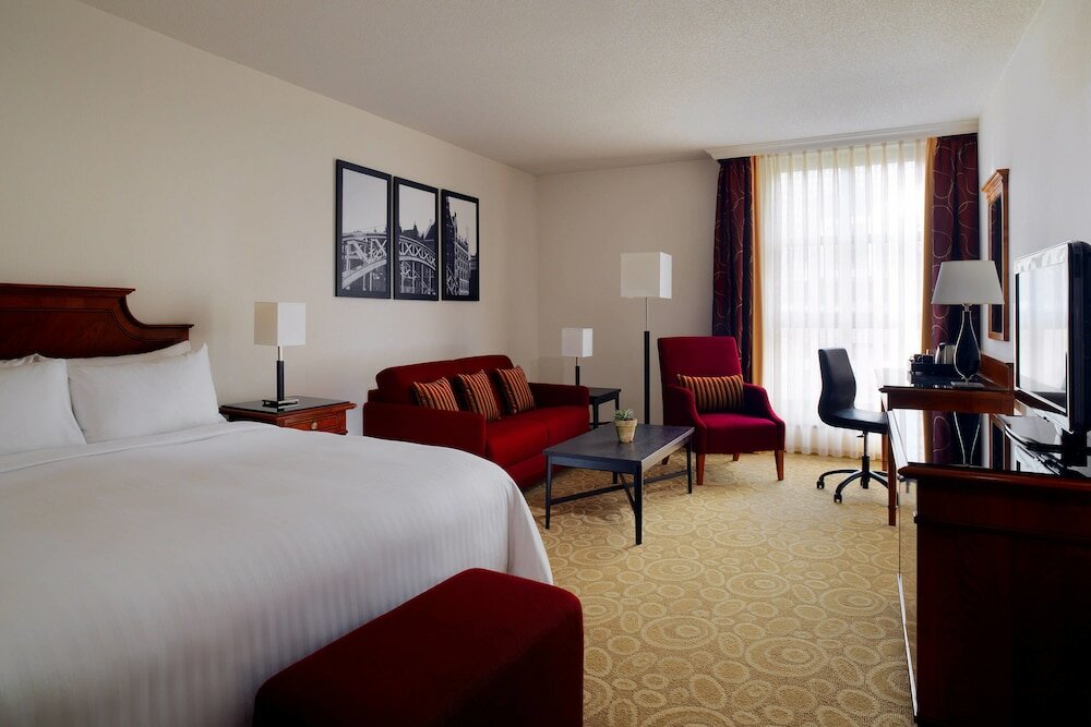 Фото Hamburg Marriott Hotel