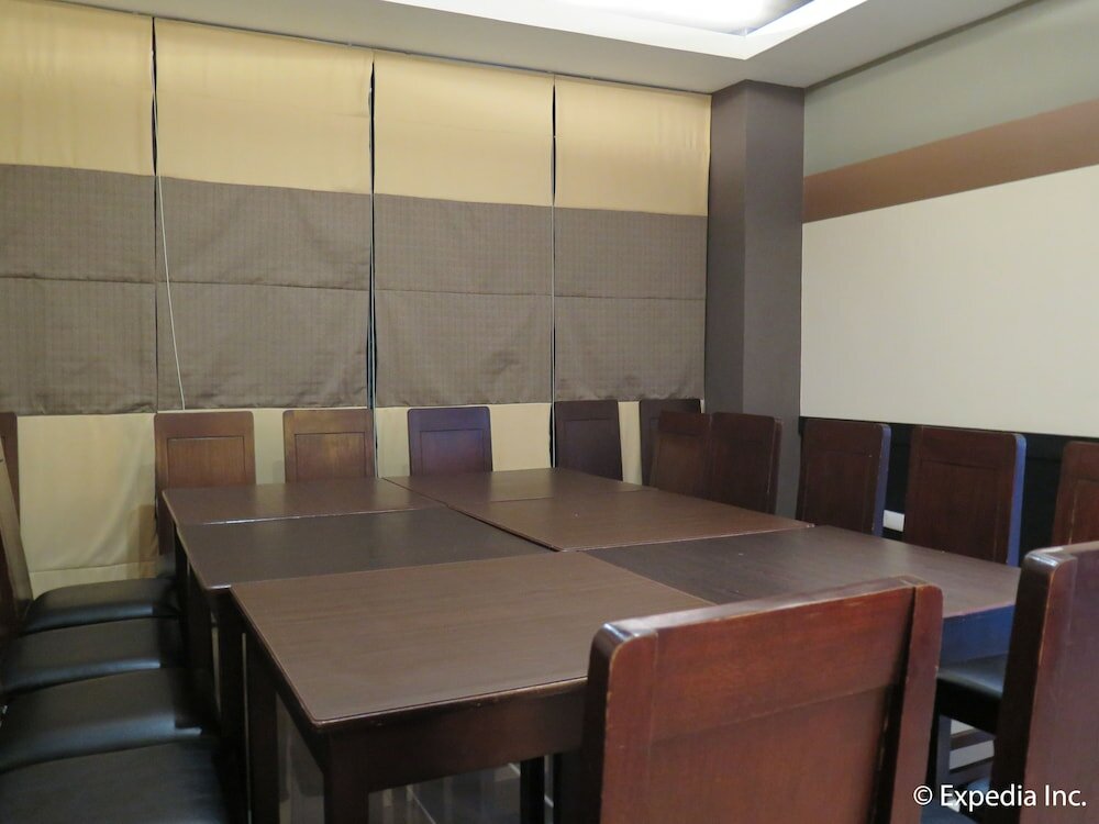 Фото Big 8 Corporate Hotel