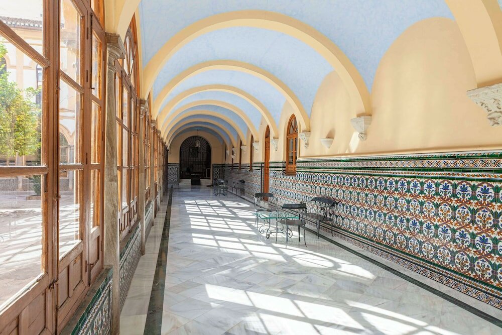 Фото Macià Monasterio de los Basilios Hotel