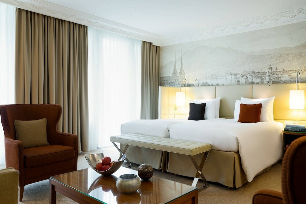 Фото Renaissance Lucerne Hotel