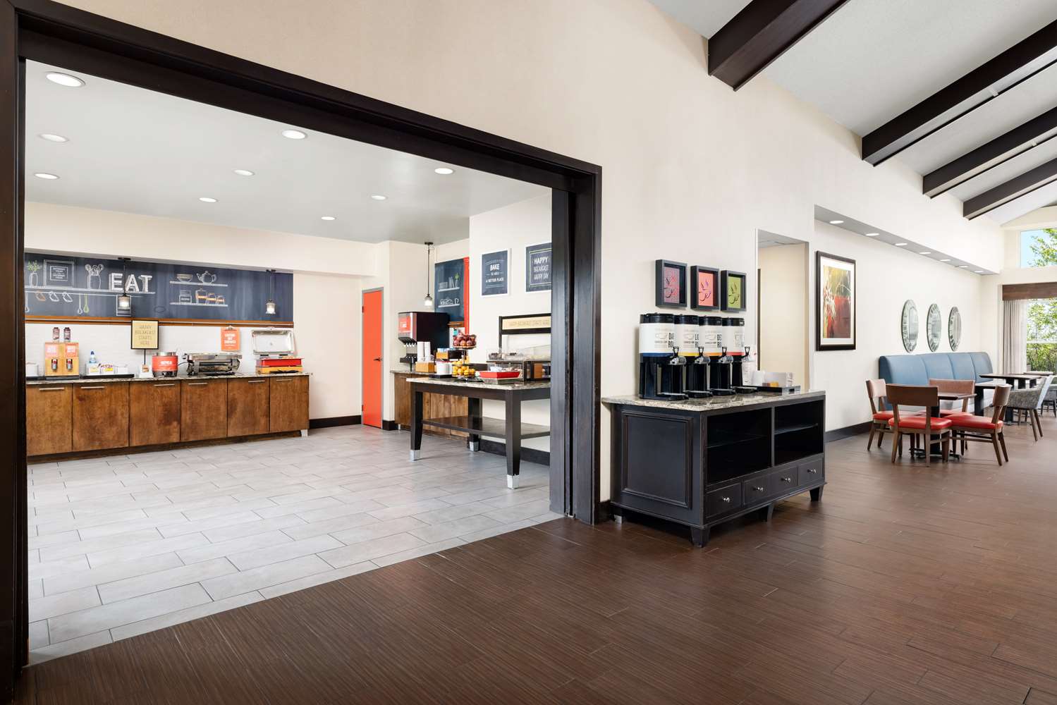 Фото Hampton Inn & Suites Ft. Wayne-North