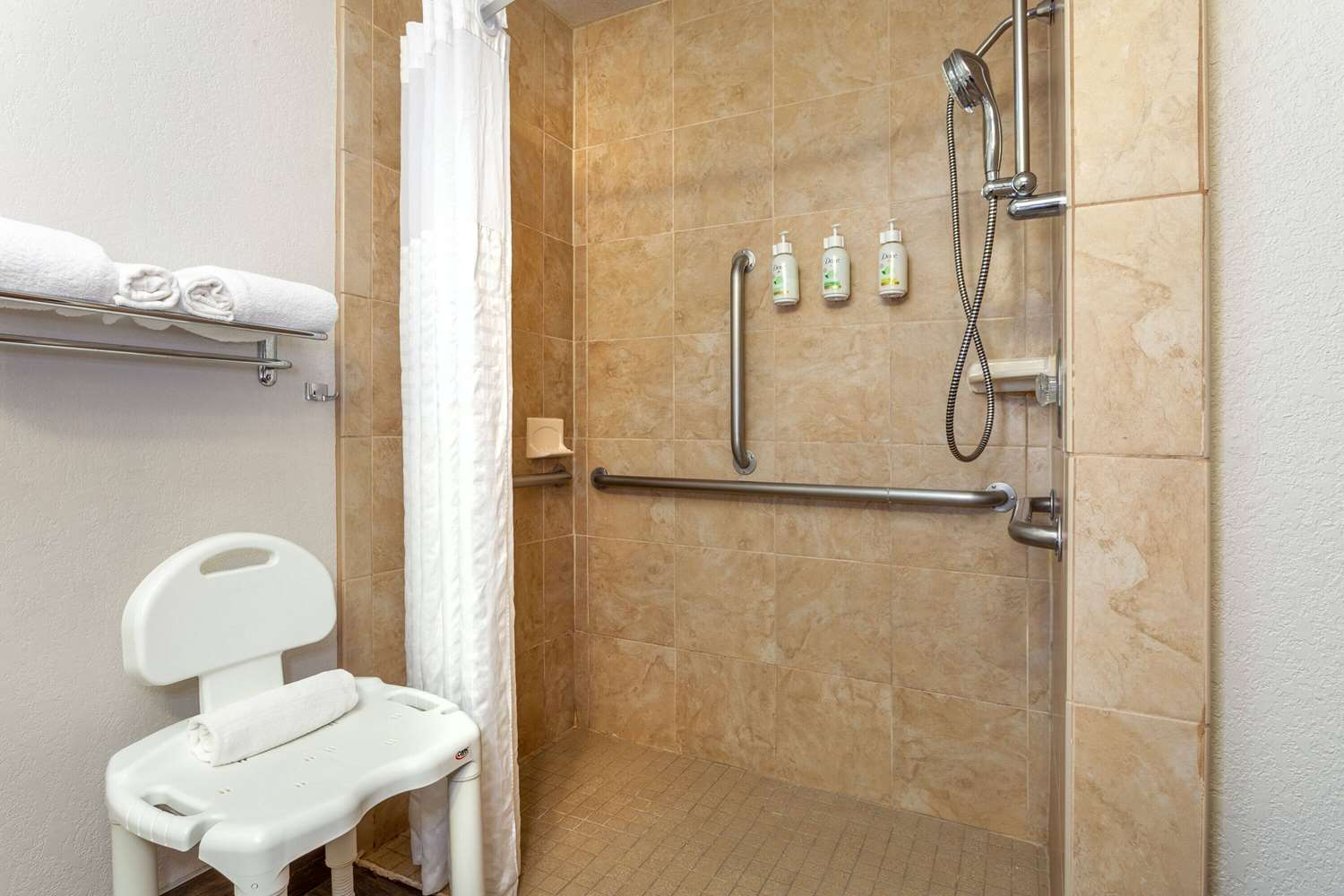 Фото Super 8 by Wyndham Wausau