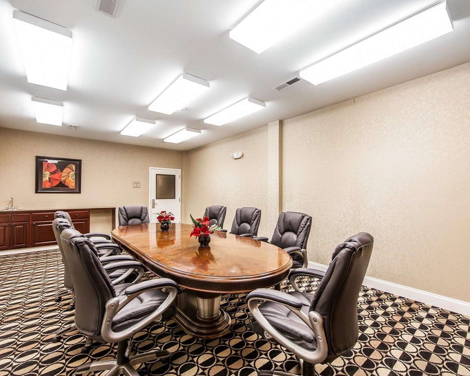 Фото Quality Inn & Suites