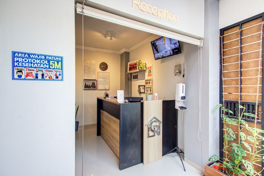 Фото Super Oyo Collection O 3280 Cendhani Raras