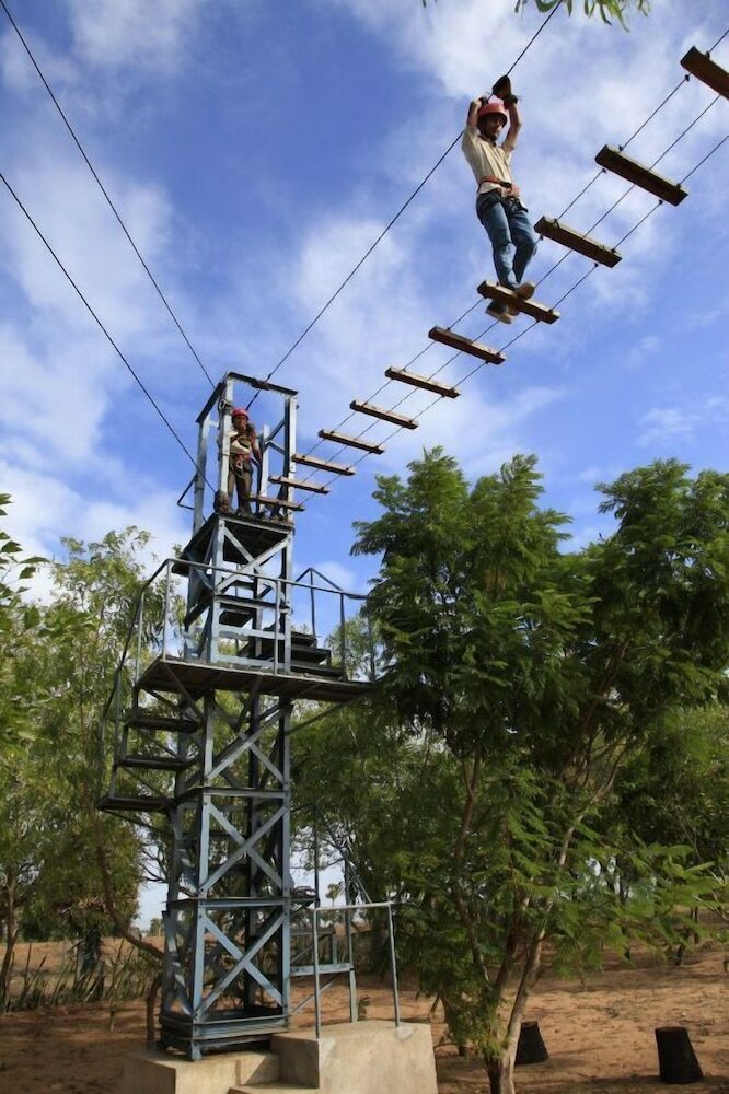 Фото Chariot Beach Resort
