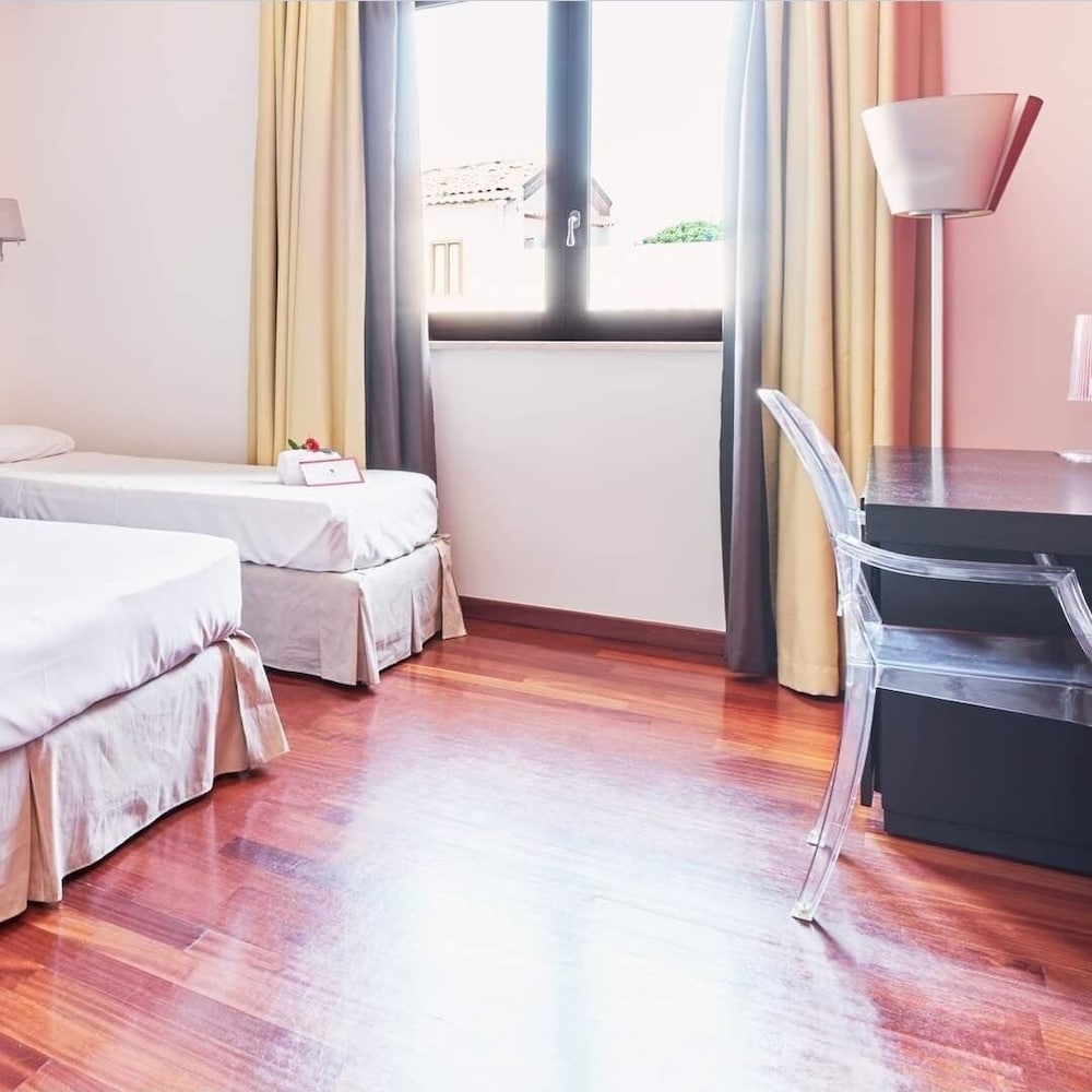 Фото La Chicca Palace Hotel