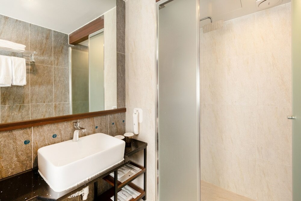 Фото Hotel With City