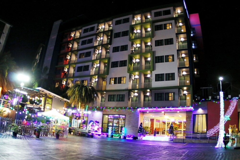 Фото Lakkhana Poolside Resort