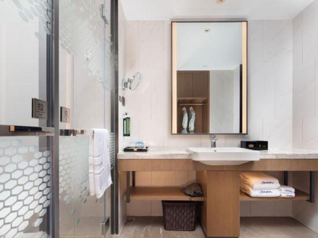 Фото Hampton by Hilton Chengde Mountain Resort