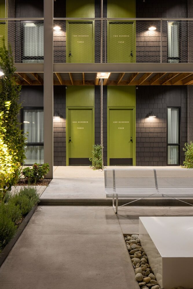 Фото Bradford House