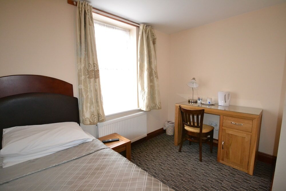 Фото Airport Guest House