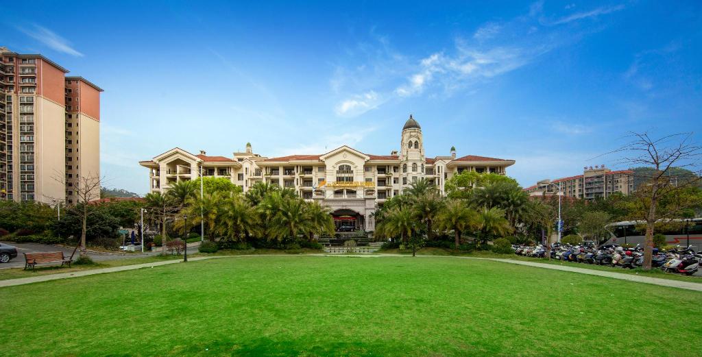 Фото отеля 1