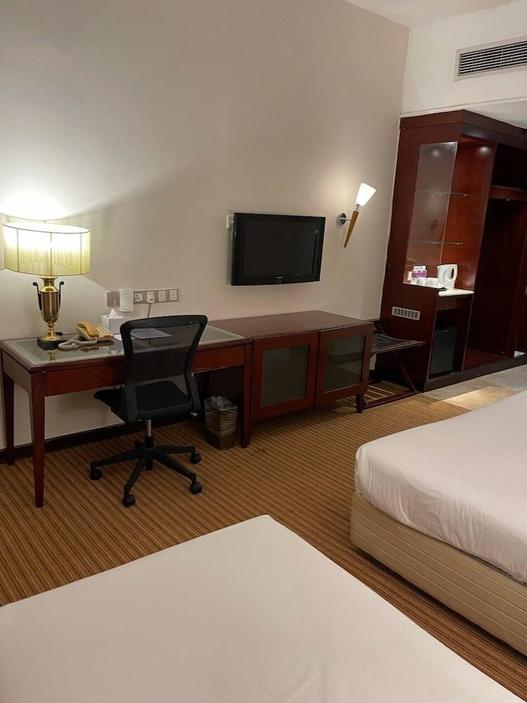 Фото Maytower Apartment