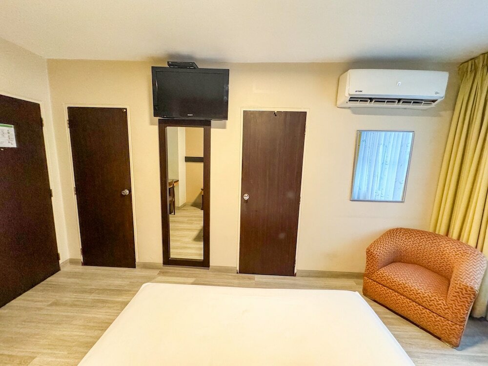 Фото Hotel Alexander