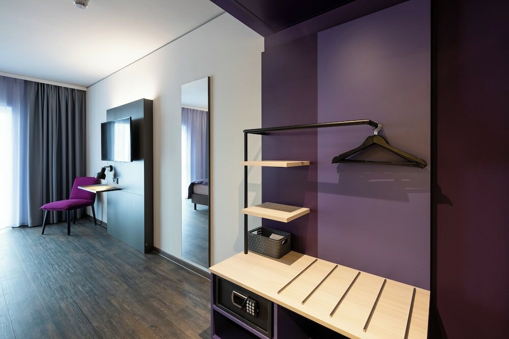 Фото Holiday Inn – the niu, Wave Karlsruhe City Park