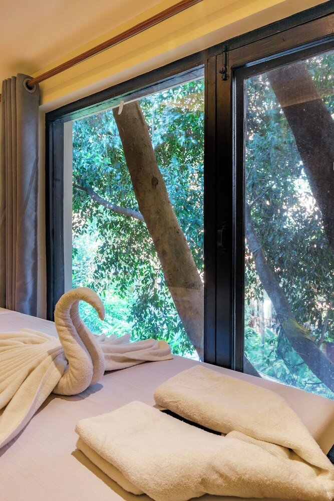 Фото Hotel Thrive A Tropical Courtyard