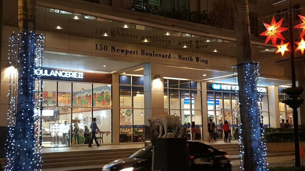 Фото Tess and Tessha Condotel near T3 Airport