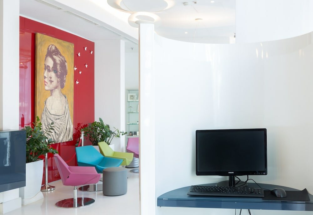 Фото Hotel Cristina