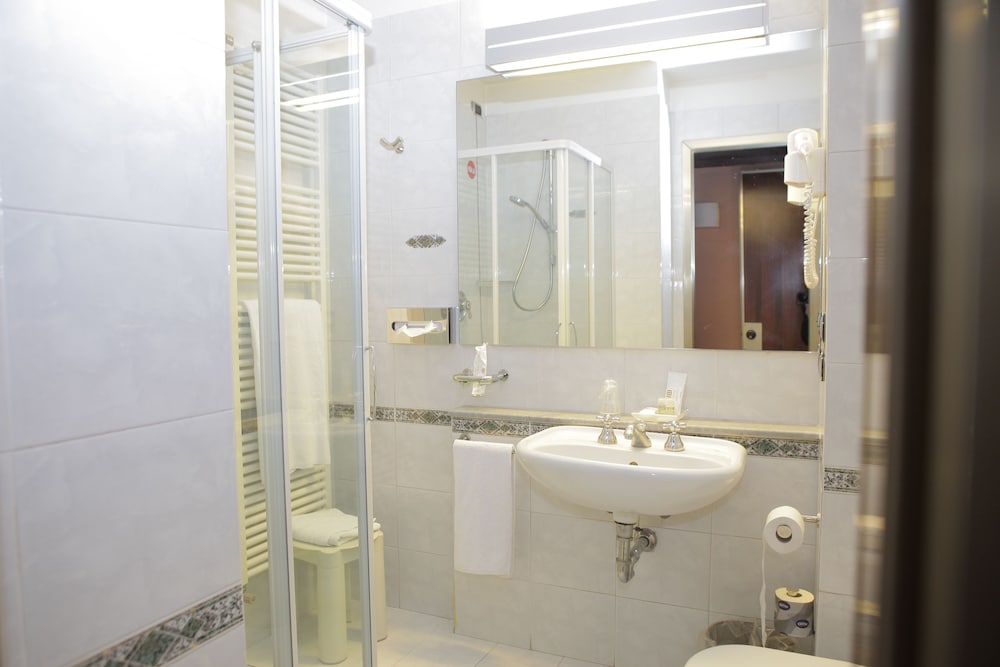 Фото Hotel Bristol