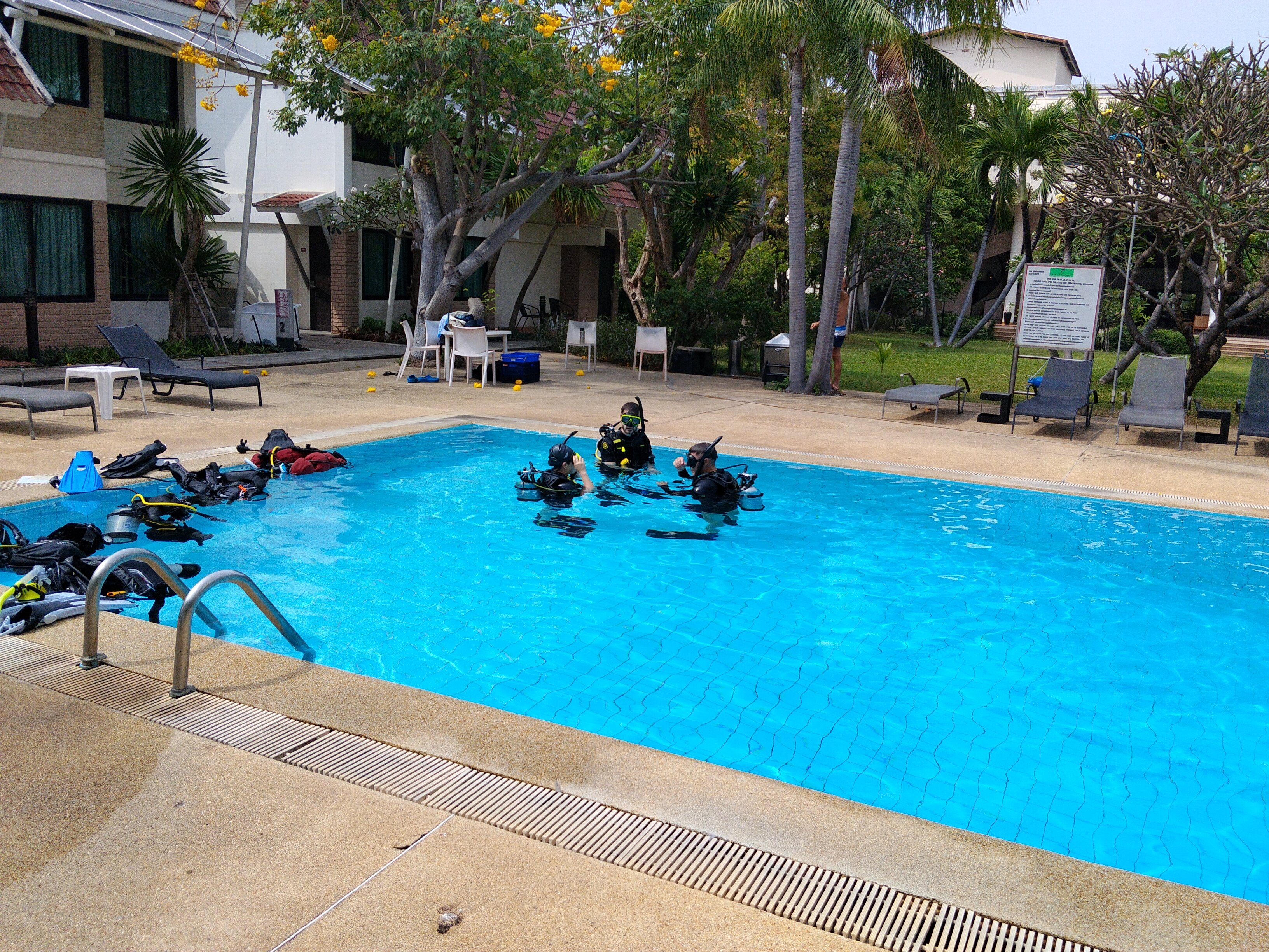 Фото Hotel Tropicana Pattaya