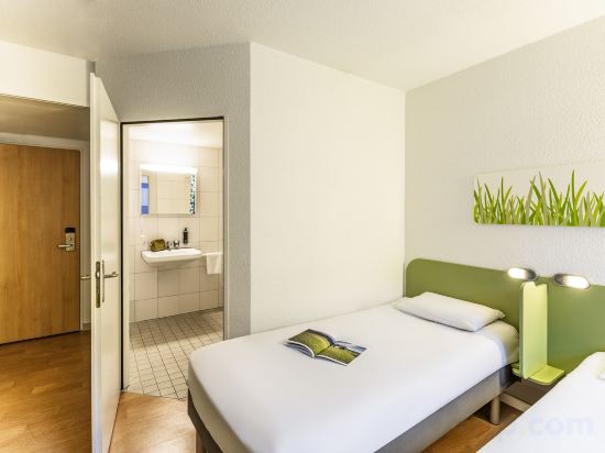 Фото Ibis budget Zurich City West