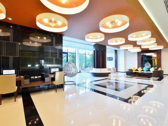 Фото отеля 2